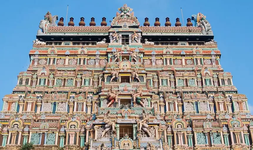 Nataraja_Temple_gopuram_artwork_in_Chidambaram,_Tamil_Nadu